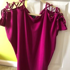 3 for $33🎀 Express criss-cross gold accent blouse
